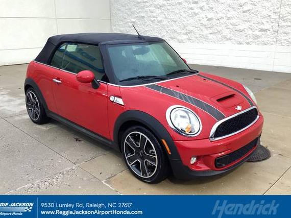 MINI COOPER CONVERTIBLE 2011 WMWZP3C5XBT249304 image MINI COOPER CONVERTIBLE 2011 WMWZP3C5XBT249304 image